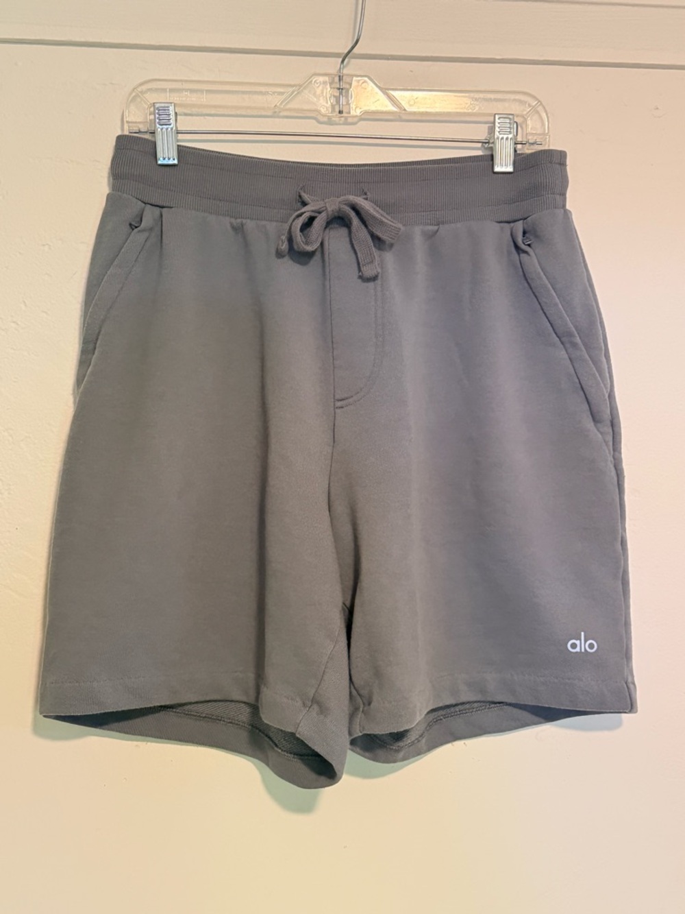 Alo 30” Gray Drawstring Sweatshorts